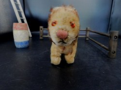 steiff lion mini front